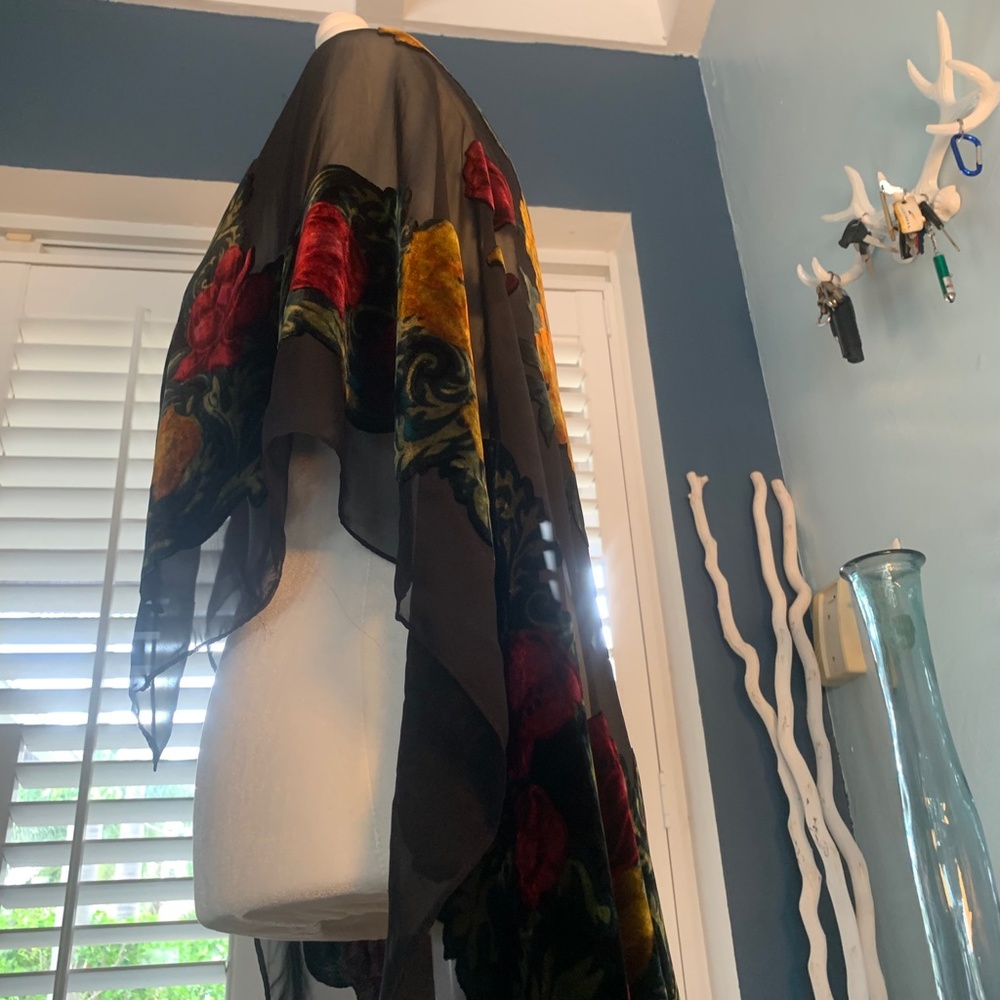 HALSTON vintage floral shawl / wrap / scarf - Picture 6 of 7
